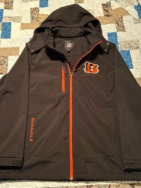 NFL Cincinnati Bengals Black & Orange Hooded Softshell Jacket